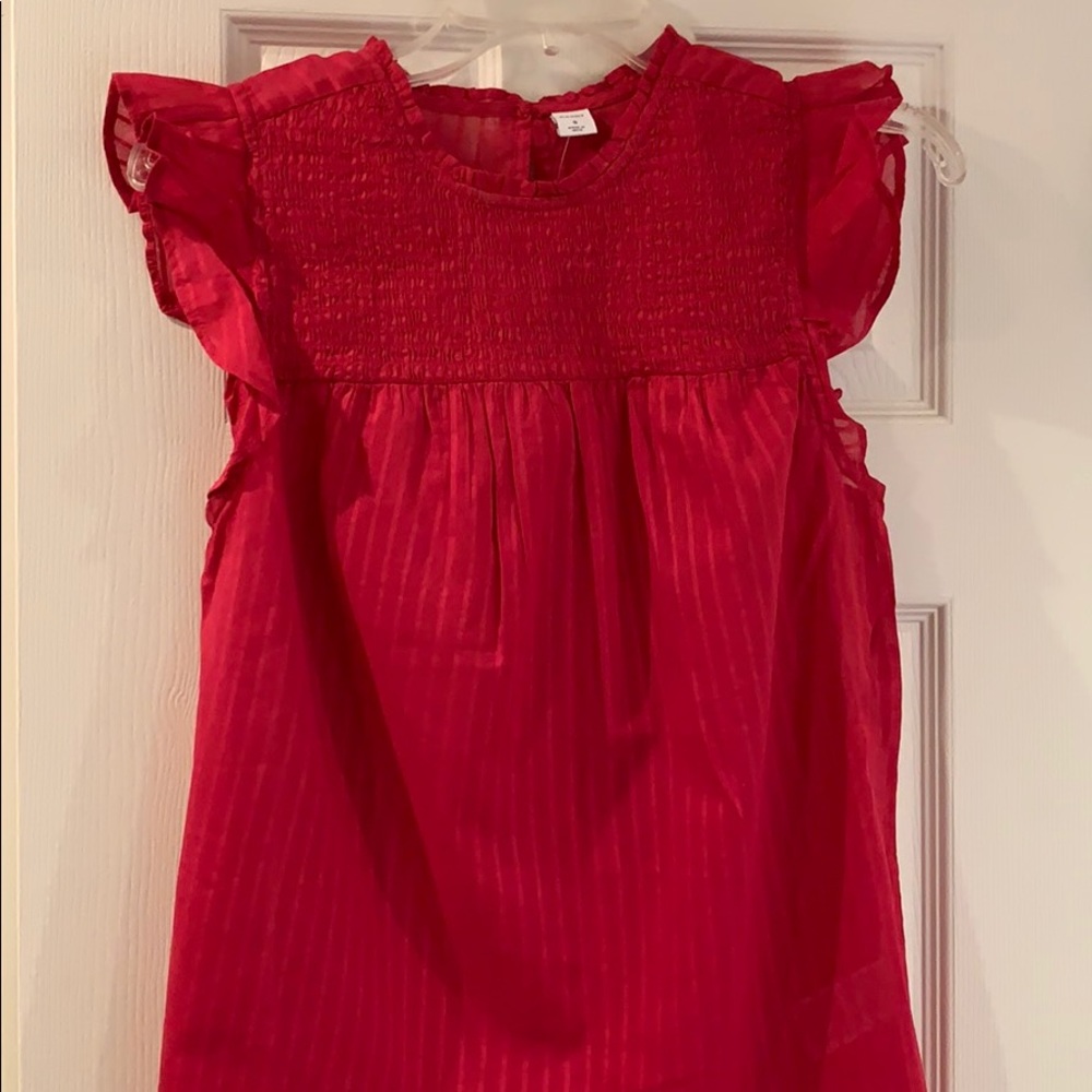 Old Navy ruffle cap sleeve top